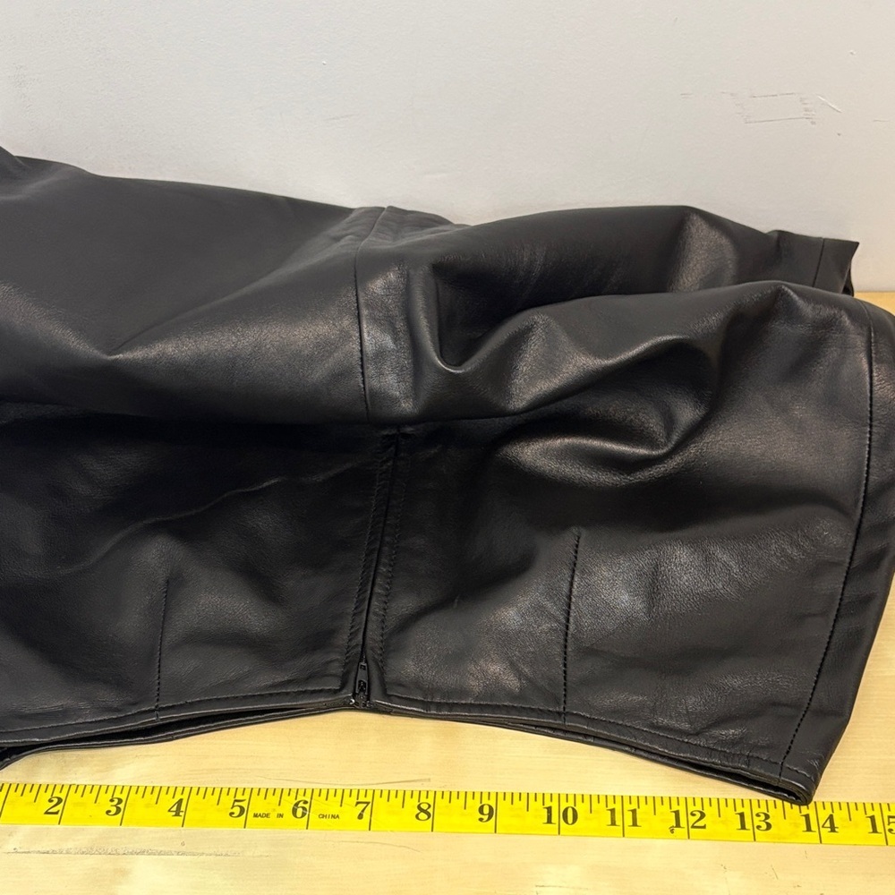 Danier Midnight Black Pencil Skirt - Picture 6 of 9